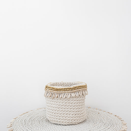 Macrame knitted pot
