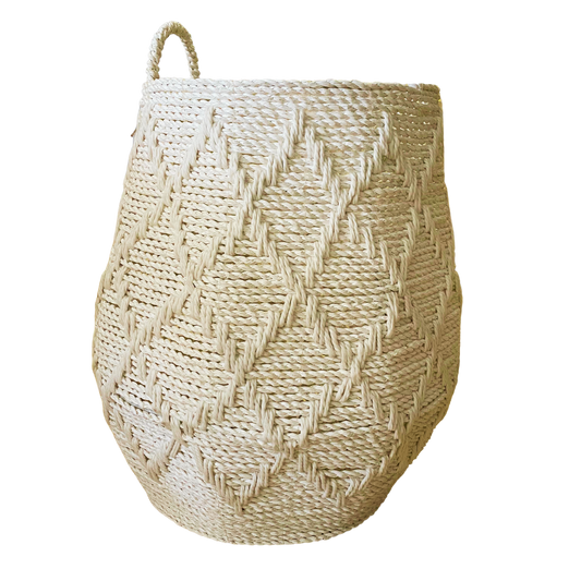 Structured diamond detail white basket