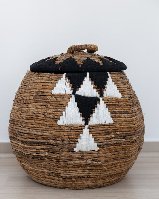 Aztec basket with lid
